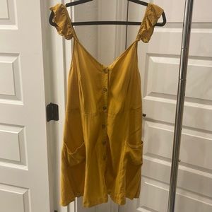 medium yellow dress with buttons & ruffle sleeves